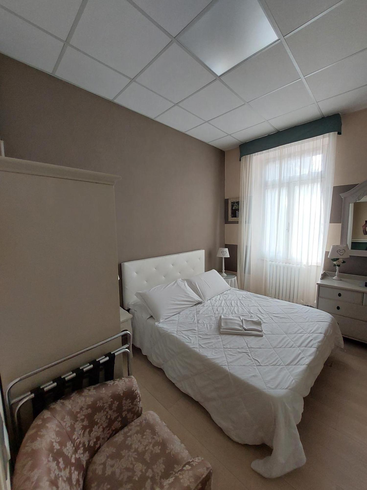 Hotel Tina Діано-Марина Екстер'єр фото