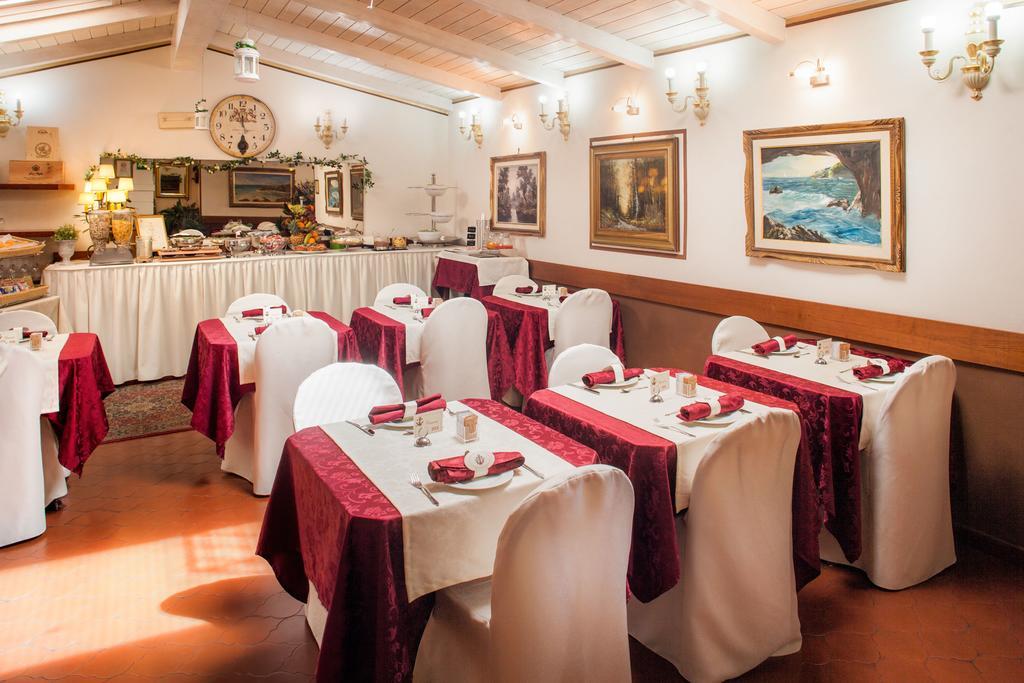 Hotel Tina Діано-Марина Екстер'єр фото
